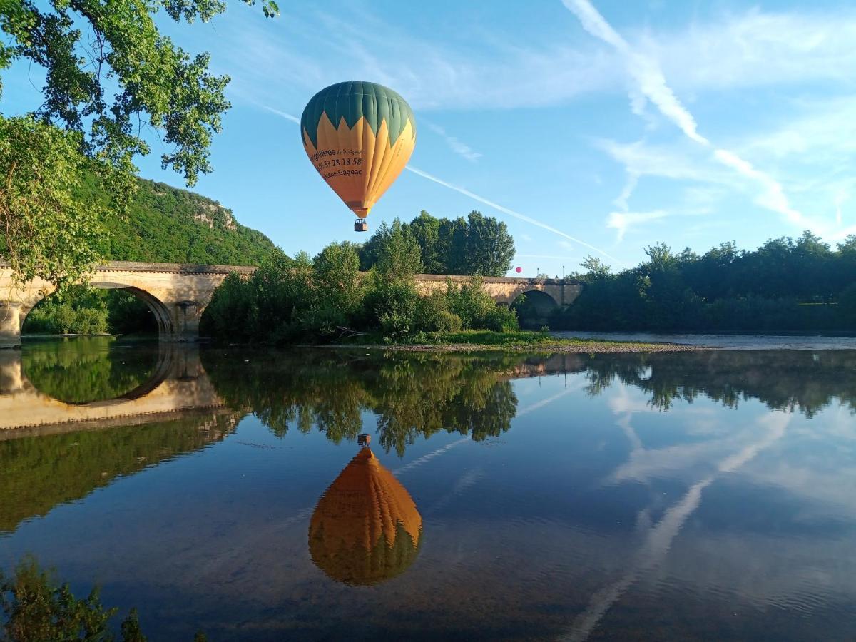 Au Pied Du Chateau - 5 A 11 Personnes - Baignade-Canoe-Piste Cyclable A 100 M Castelnaud La Chapelle Εξωτερικό φωτογραφία